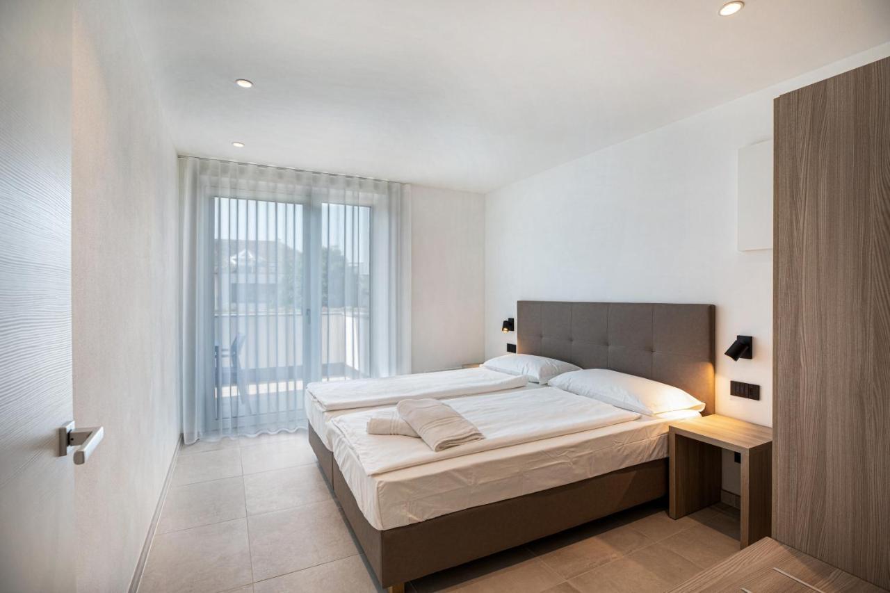Apartments Curti - Abendrot Laives Ngoại thất bức ảnh